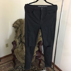 American Eagle Black Super Hi-Rise Jegging
